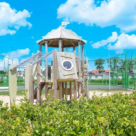 Charming Dune House Near 펜션